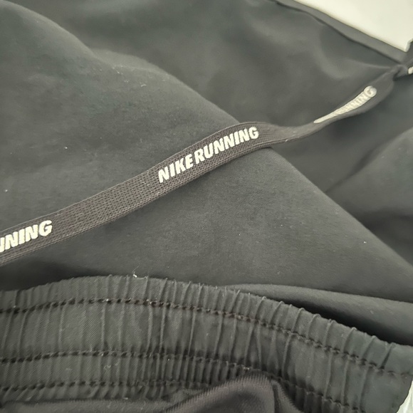 Nike Running Shorts - Picture 6 of 6